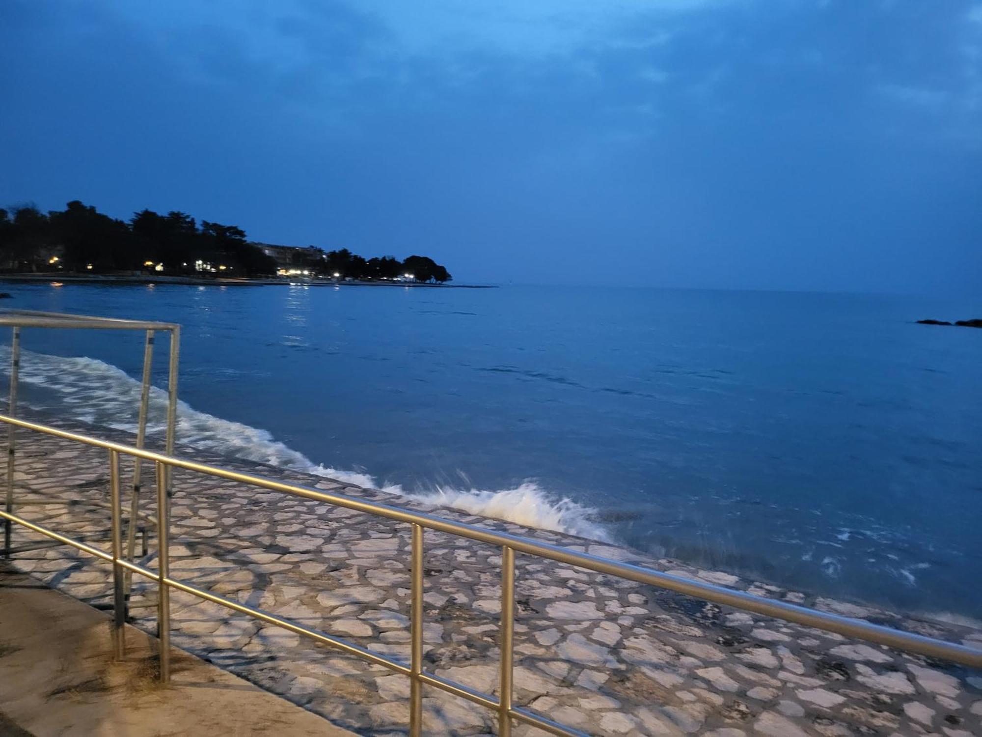 Villa Amore Radini Istrian Romantic Studio With Private Parking And Terrace Brtonigla Exterior foto