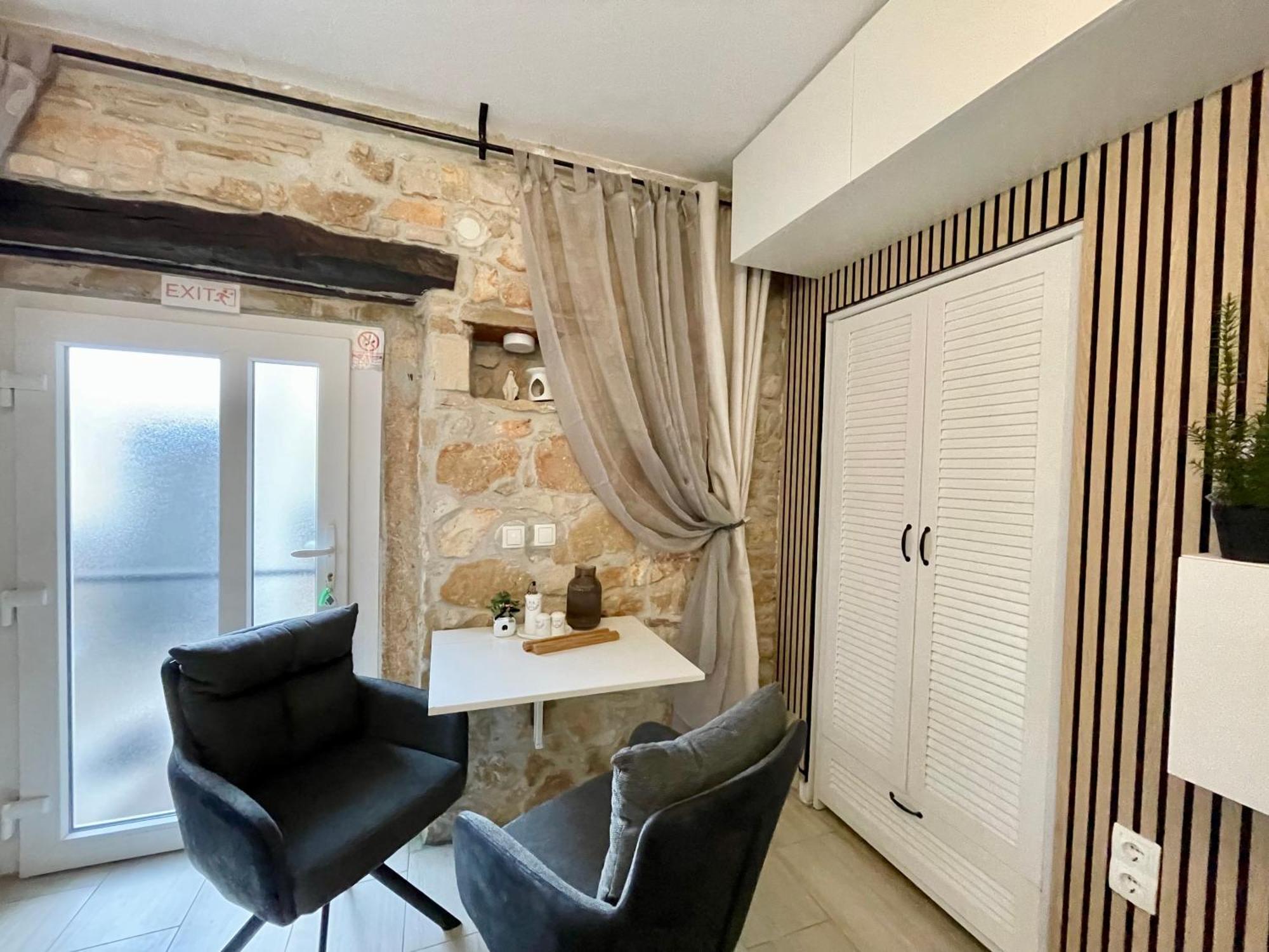 Villa Amore Radini Istrian Romantic Studio With Private Parking And Terrace Brtonigla Exterior foto